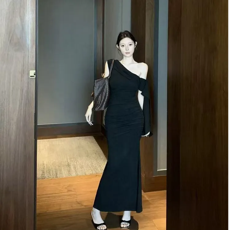 【部分现货】性感辣妹高腰显瘦气质包臀裙2025新款赫本风连衣长裙女