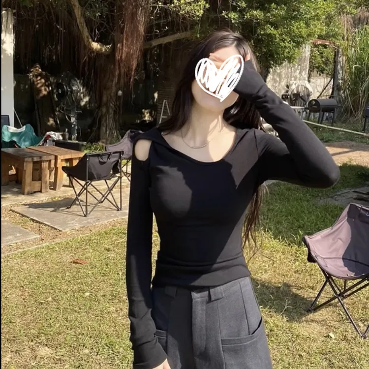 YIDENG 甜美长袖T恤ins设计感短款圆领春季方领性感黑色上衣