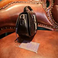 2025新款潮流时尚百搭翻盖马鞍包手提包6226（赠礼盒）