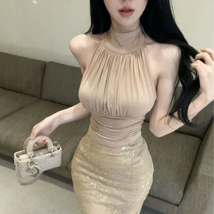 气质褶皱显胸挂脖飘带背心夏季新款洋气御姐收腰显瘦短款无袖上衣