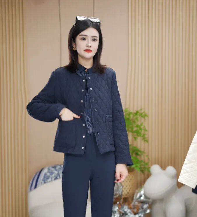 5327常规拼接长袖厚款不跑棉保暖小香风棉服外套套装女装秋冬时尚