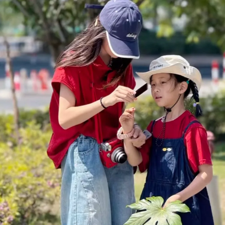 TTY青少年装2025夏季极简风红色polo领纽扣短袖T恤复古上衣279223