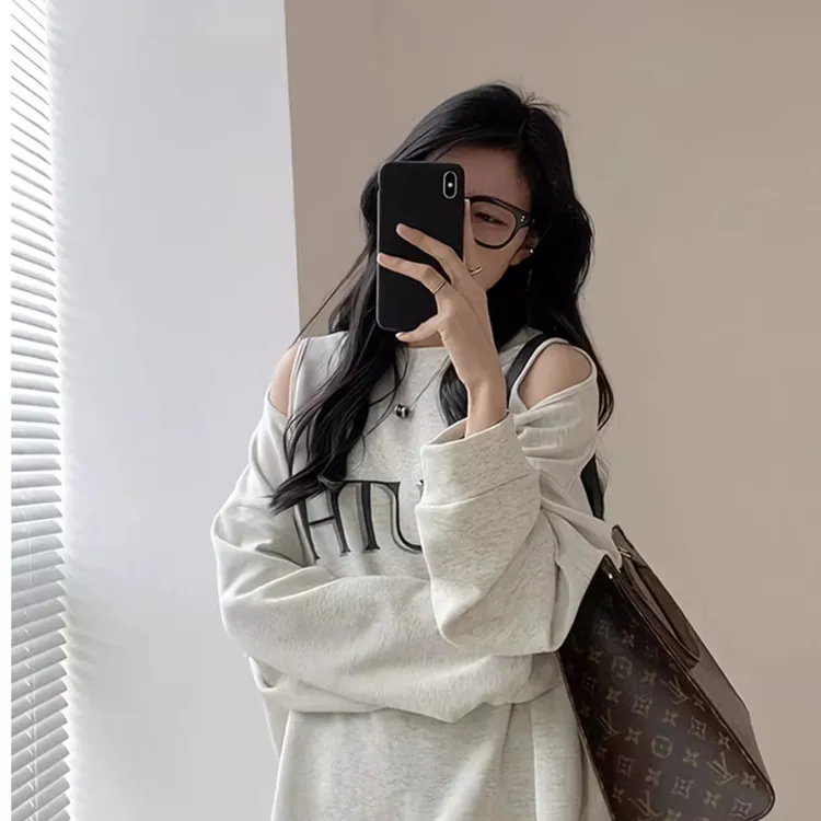 少女风大码胖MM休闲减龄显瘦长袖上衣秋季大码百搭印花露肩卫衣