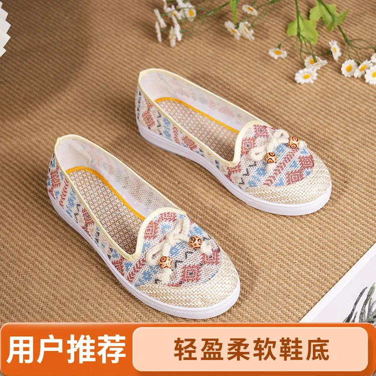 老北京民族风夏季布鞋中国风透气耐脏绣花鞋平底休闲复古轻便防滑