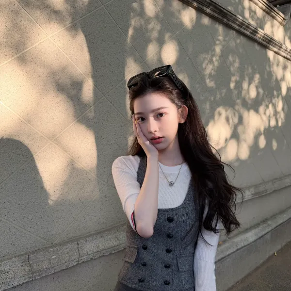 少女风洋气INS风套装休闲裤时尚套装法式辣妹风高腰显瘦运动直筒