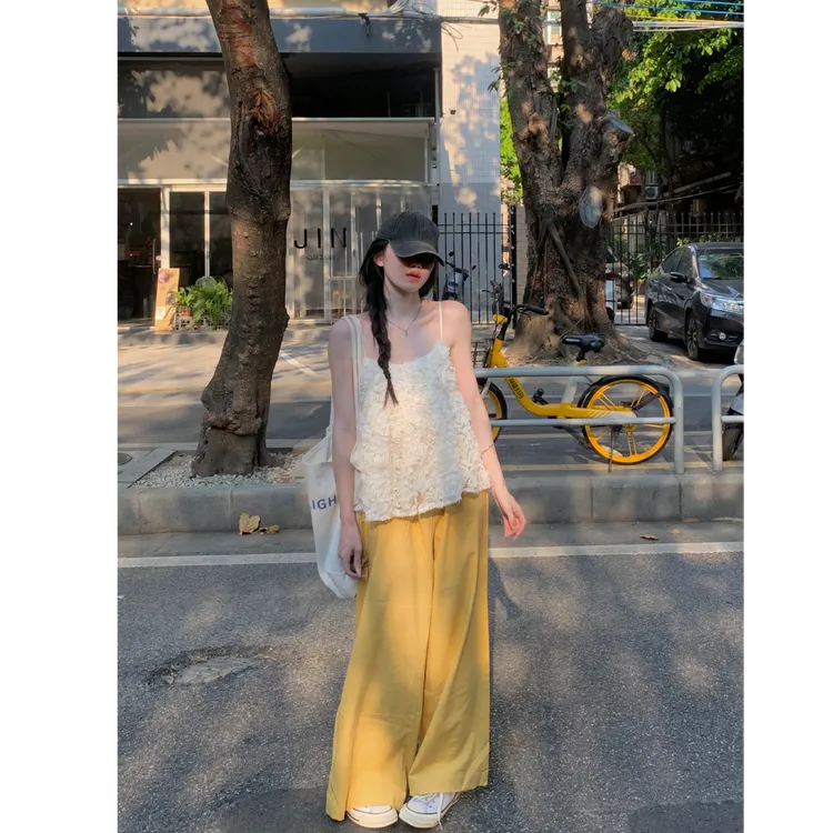 2025夏韩系精致立体花朵蓬蓬吊带娃娃衫+麻料直筒裤小众少女套装