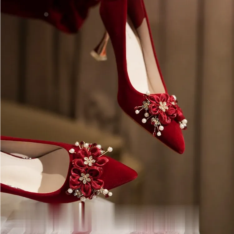 绝美气质红色新娘鞋高跟鞋女尖头花朵酒杯跟秀禾婚纱鞋敬酒单鞋女