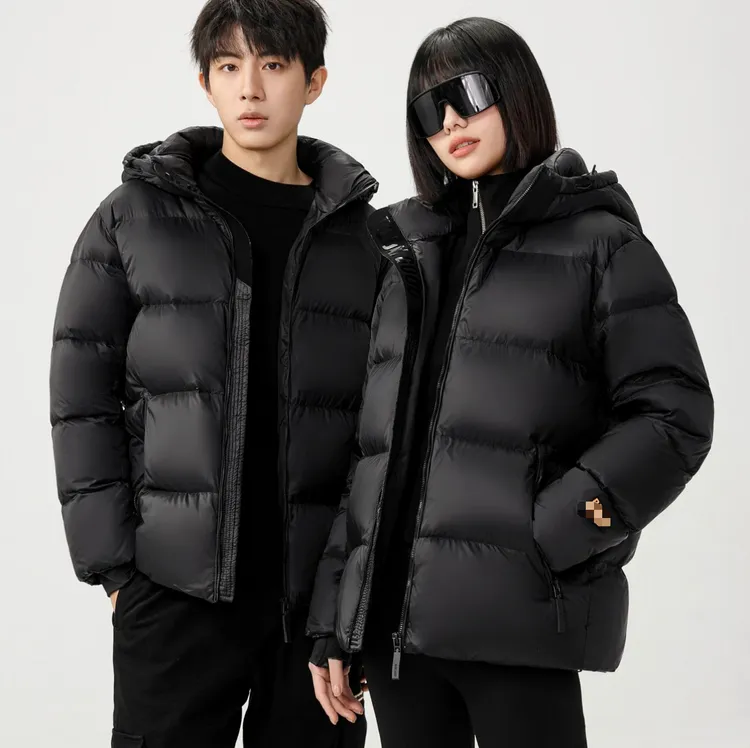 2025爆款黑金短款羽绒服