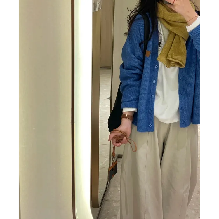 高级感气质穿搭一整套韩系蓝色显白开衫垂感阔腿薄绒裤子两件套装