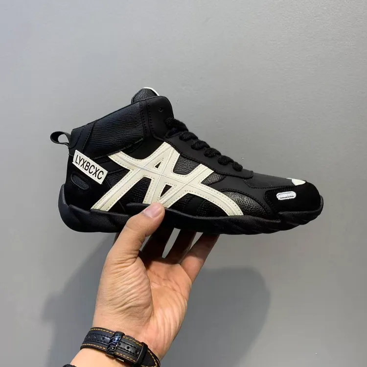 2025新款热门高帮鞋男加绒保暖鞋男款潮流百搭加棉小众个性板鞋男