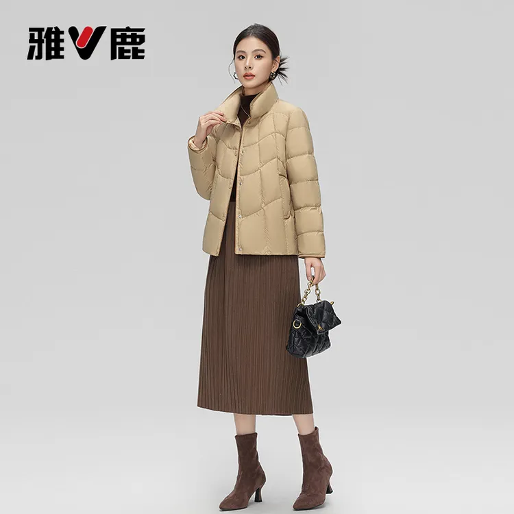 V/雅鹿优选时尚气质显瘦百搭轻薄款90白鸭绒立领保暖短款羽绒服