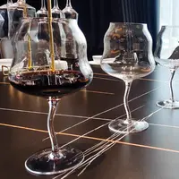 精致异形高脚杯两只装