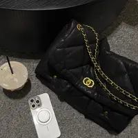 阿丹家    锁扣斜挎款包耐磨单肩包百搭女士肩包20251119