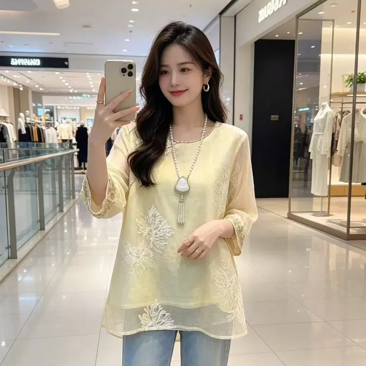 MXG26156新款宽松显瘦新中式夏季圆领刺绣衬衫薄款女国风运补5米