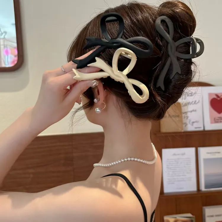 飘带磨砂蝴蝶结抓夹发夹女新款秋冬发卡鲨鱼夹大号盘头发气质饰