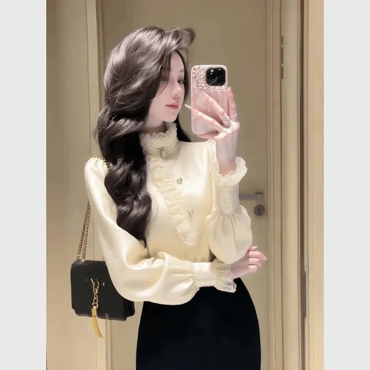 白色衬衫2025冬季爆款独特超好看高级感轻奢减龄洋气收腰内搭上衣