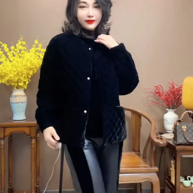 长袖厚款女短款宽松型常规款棉服时尚黑色丝绒冬季