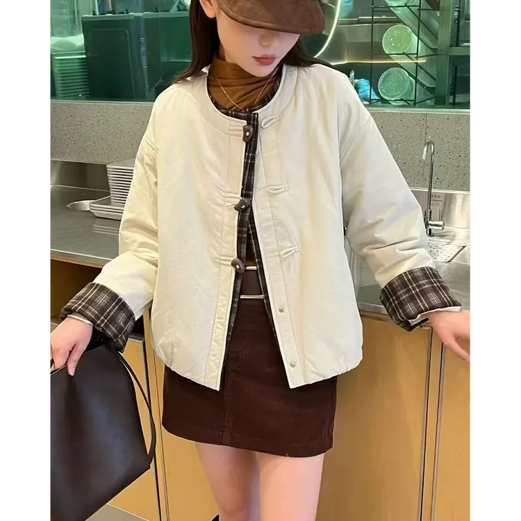 今年流行爆款圆领设计感短外套女2025秋冬小个子加厚保暖棉服上衣