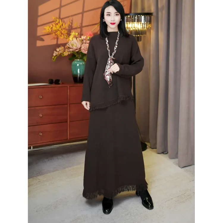 2561现【山羊绒/两件套】2025年秋冬新款【上衣+半身裙】宽松羊绒套装