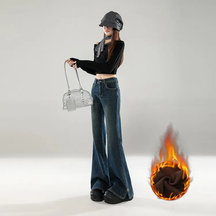 复古微喇牛仔裤女2025秋冬新款宽松显瘦加绒百搭不贴腿微喇叭裤子