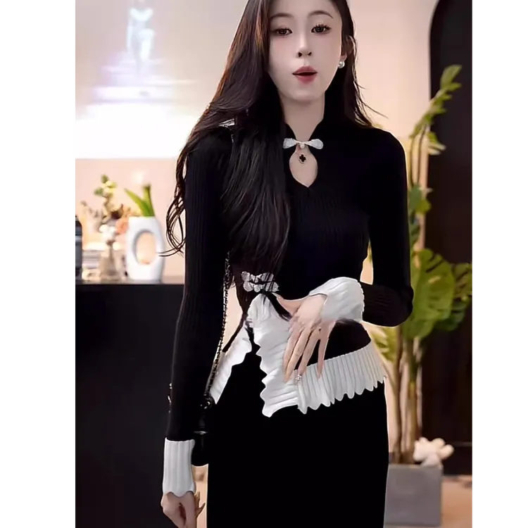 新中式盘扣镂空拼接打底针织衫女秋冬季设计感修身开叉假两件上衣