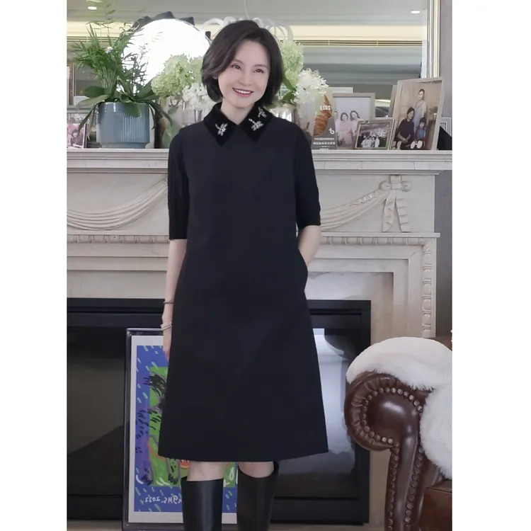 RuienCo. 典雅小黑裙 万姿日本刺绣白钻丝绒早春无袖连衣裙