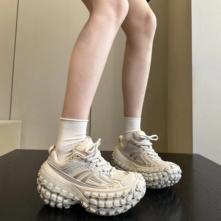 明星同款老爹鞋女2025秋季新款厚底增高轮胎鞋爆款透气休闲运动鞋