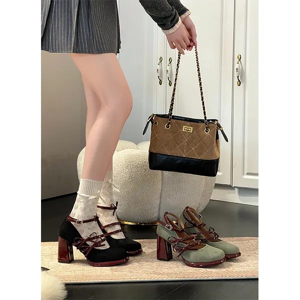 OJRZ复古法式粗跟浅口高跟单鞋女2026春季一字扣带蝴蝶结配饰粗底