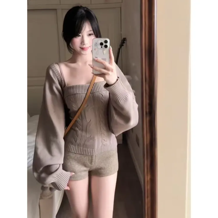 韩系辣妹风套装女秋冬季新款宽松长袖披肩气质修身显瘦吊带两件套