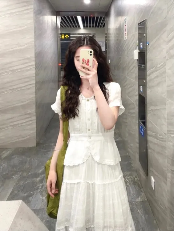 2025夏季新款韩系穿搭高级感蕾丝拼接上衣女高腰半身裙气质两件套