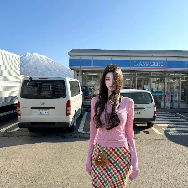 街头风运动长袖秋季上衣套装修身针织时尚套装百搭显瘦短款纯色