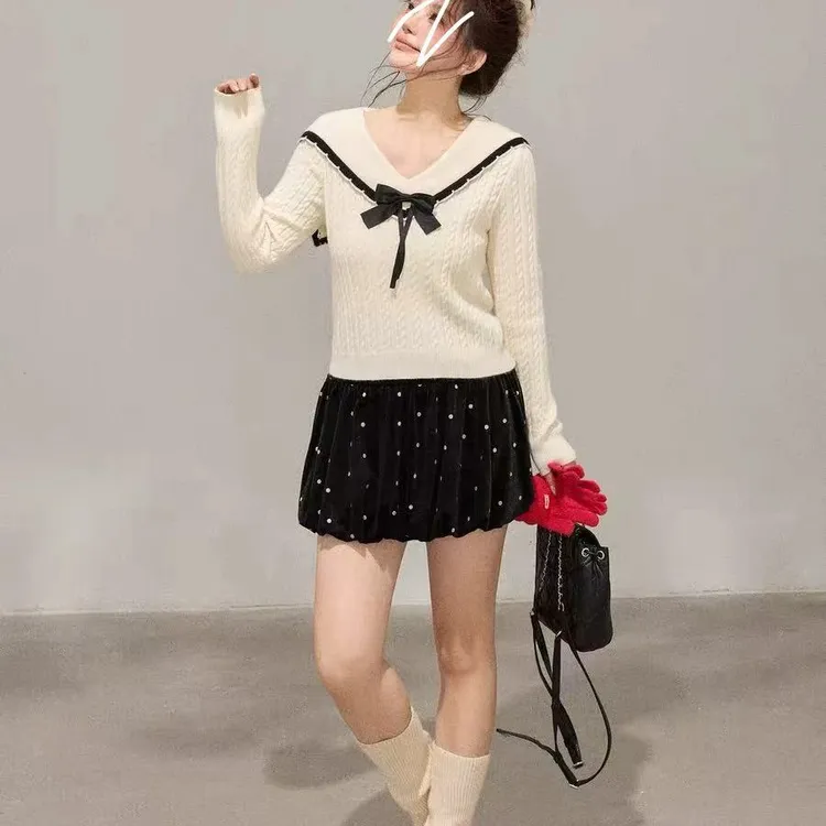 韩系设计感V领学院休闲胖mm气质显瘦蝴蝶上衣+波点短裙套装25127