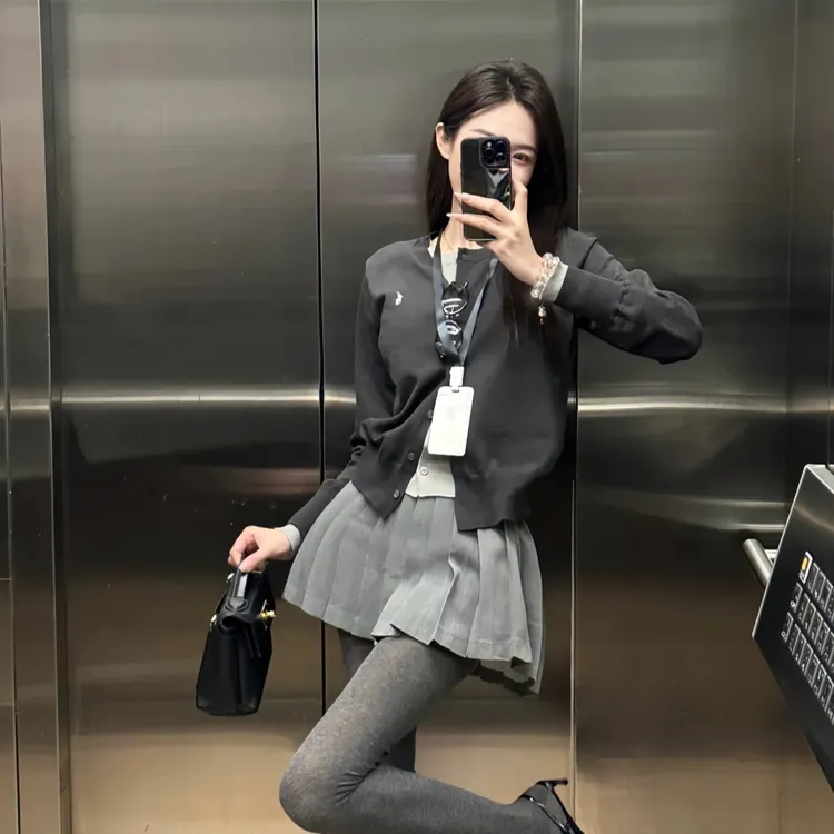 假两件针织衫毛衣开衫女2025春季新款收腰百褶裙半身裙学院风套装