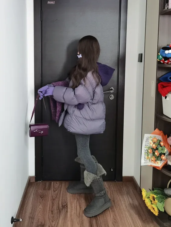 2025冬季新款韩系可拆卸针织帽紫色棉服外套毛呢短裙显瘦两件套女