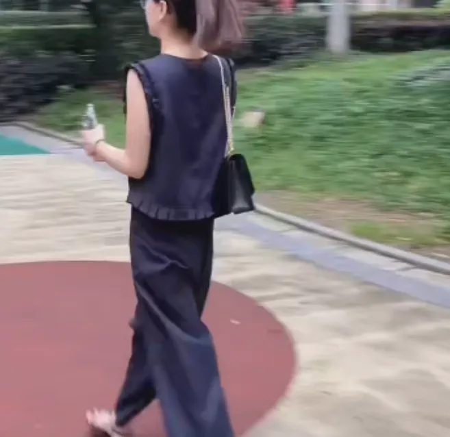 2025夏季时尚潮流百搭精品女装珍1YUzi