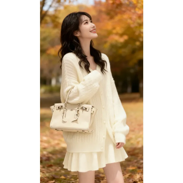 2025新款秋冬小个子米白色毛衣套装慵懒风穿搭针织上衣短裙两件套