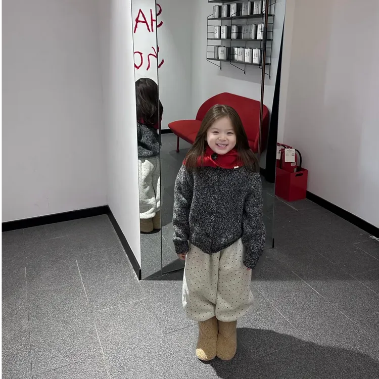 壹妈童装女童韩版秋冬款毛毛绒保暖外套黑色针织毛衣波点灰色卫裤