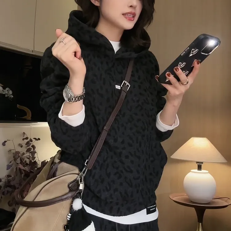 秋冬保暖设计感慵懒韩版休闲复古深灰色豹纹加绒卫衣女LK2508773