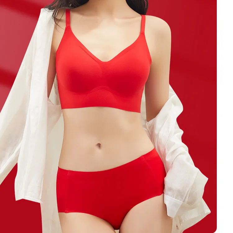 无痕软支撑美背女薄款无钢圈收副乳防下垂美背吊带