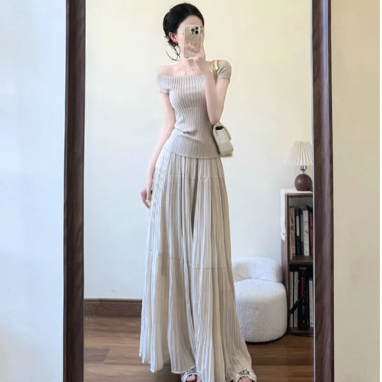 法式一字肩针织短袖T恤女夏季新款修身显瘦辣妹短款独特漂亮上衣