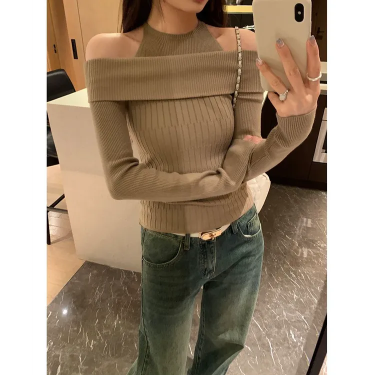 假两件卡其色半高领挖肩针织衫女秋冬设计感内搭一字领打底衫上衣