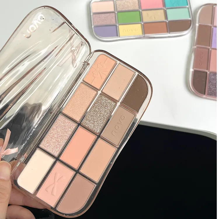 novo幻色迷踪眼影盘大地色粉紫色马卡龙日常韩妆多色系新手化妆师