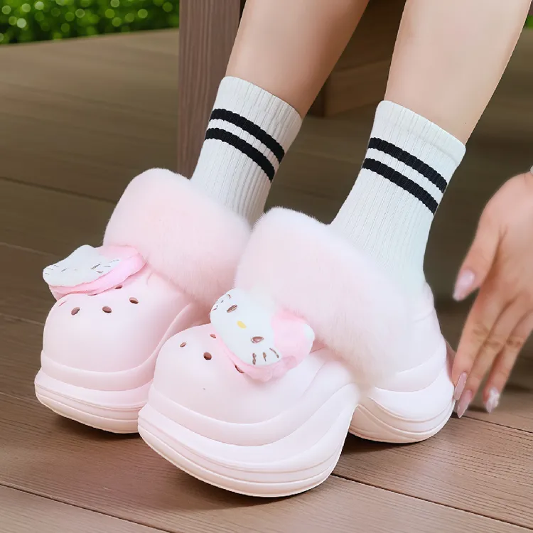 厚底时尚洞洞棉拖冬季新款女居家室内防滑可爱卡通保暖舒适棉拖鞋