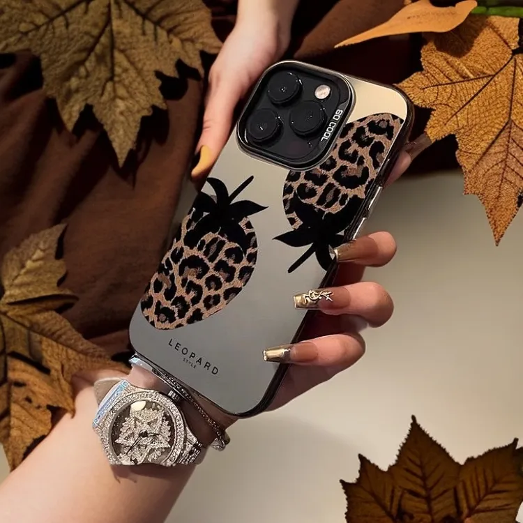 豹纹草莓适用苹果16promax手机壳iPhone12防摔15plus新款16pro硬