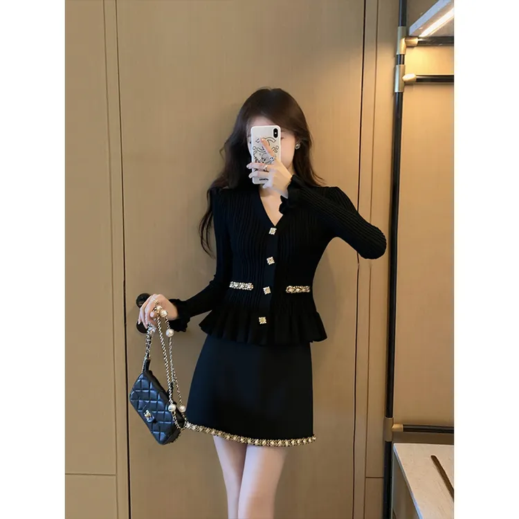 秋冬小香风黑色套装女2026新款淡人高知穿搭针织上衣半身裙两件套