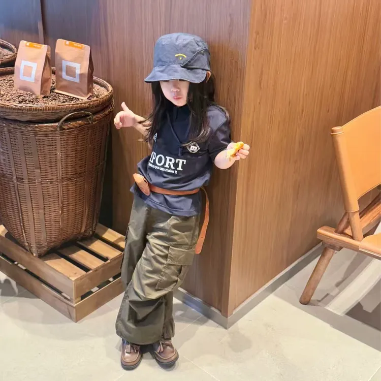 小思家女童2025夏季洋气韩版潮流字母短袖上衣百搭休闲工装裤套装