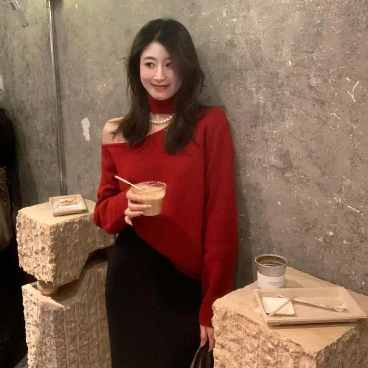 2025早春季新款时尚新年红设计感小众慵懒风气质显瘦百搭针织上衣