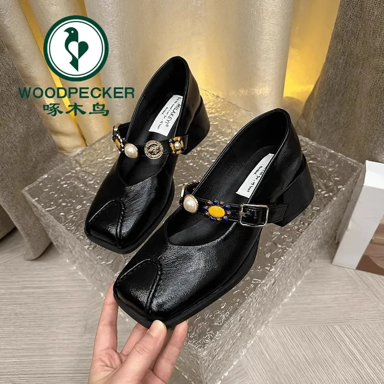 啄木鸟单鞋2025春季新款法式配裙子软皮不累脚方头粗跟玛丽珍女鞋