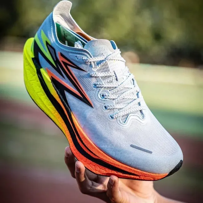 李宁联名CEKOTD飞燃4.0碳板跑步鞋冬季男童学生减震运动跑步鞋