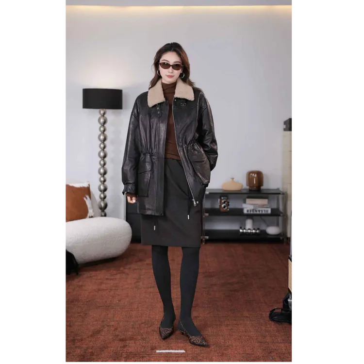 LYNEE【黑标】伦勃朗夜色 毛领真皮皮衣女羽绒服长外套LGD2FAL003